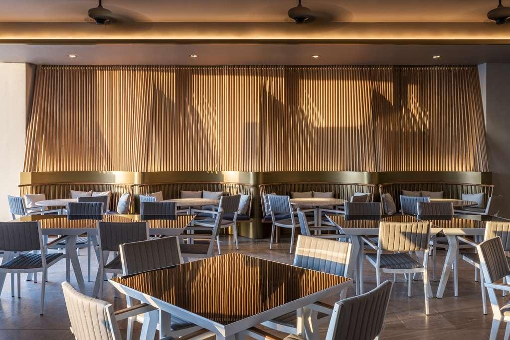 فندق Hilton Santa Marta المطعم الصورة