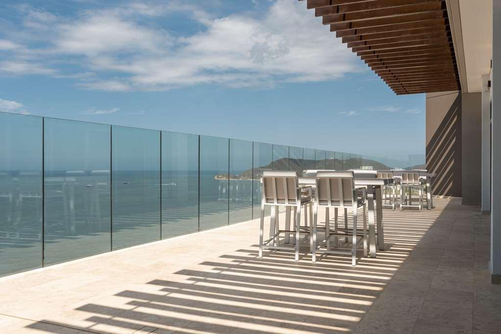 فندق Hilton Santa Marta المطعم الصورة