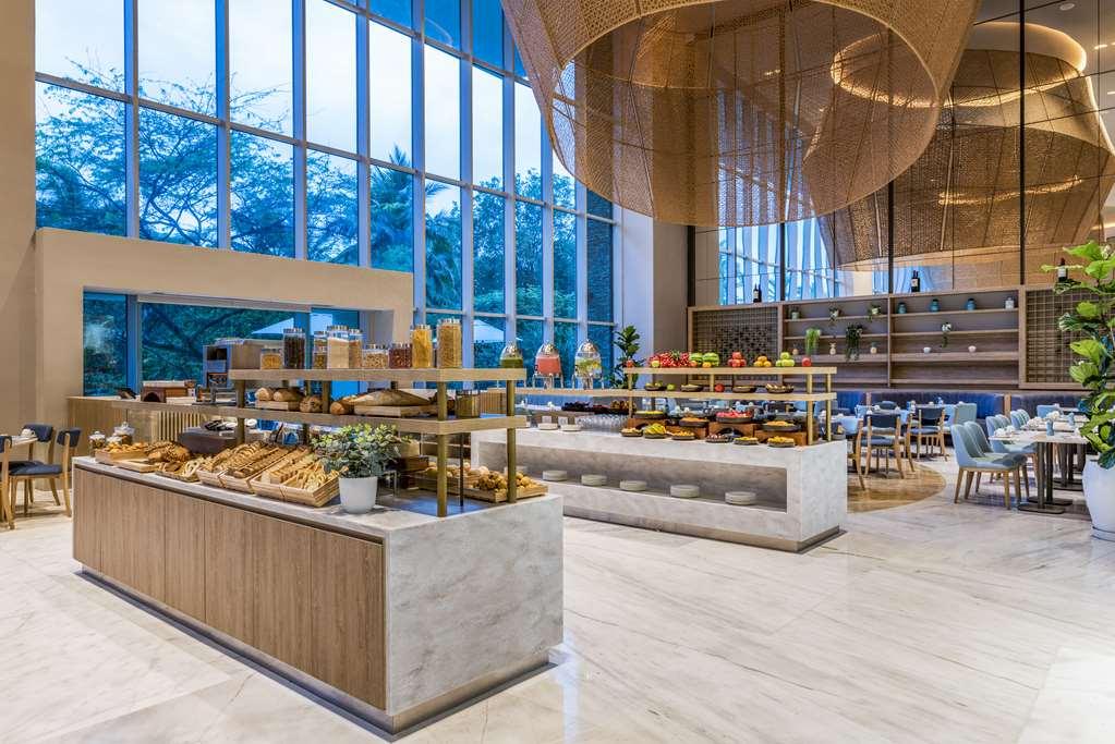 فندق Hilton Santa Marta المطعم الصورة