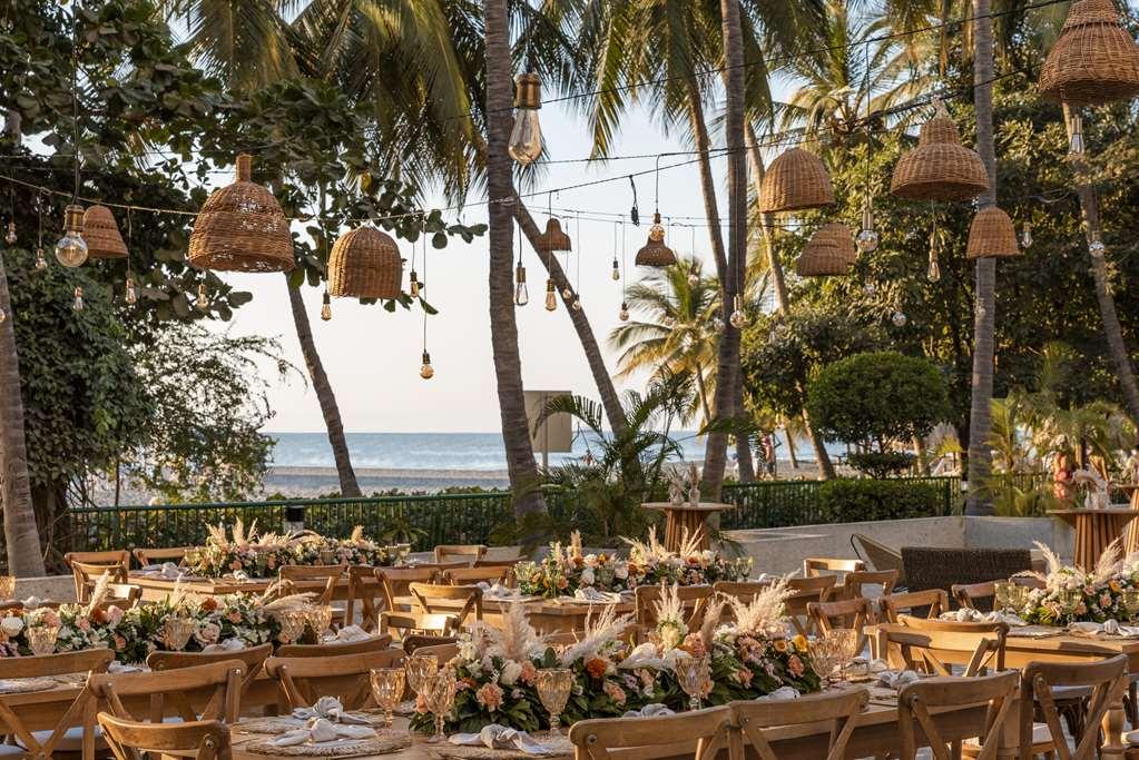 فندق Hilton Santa Marta المطعم الصورة